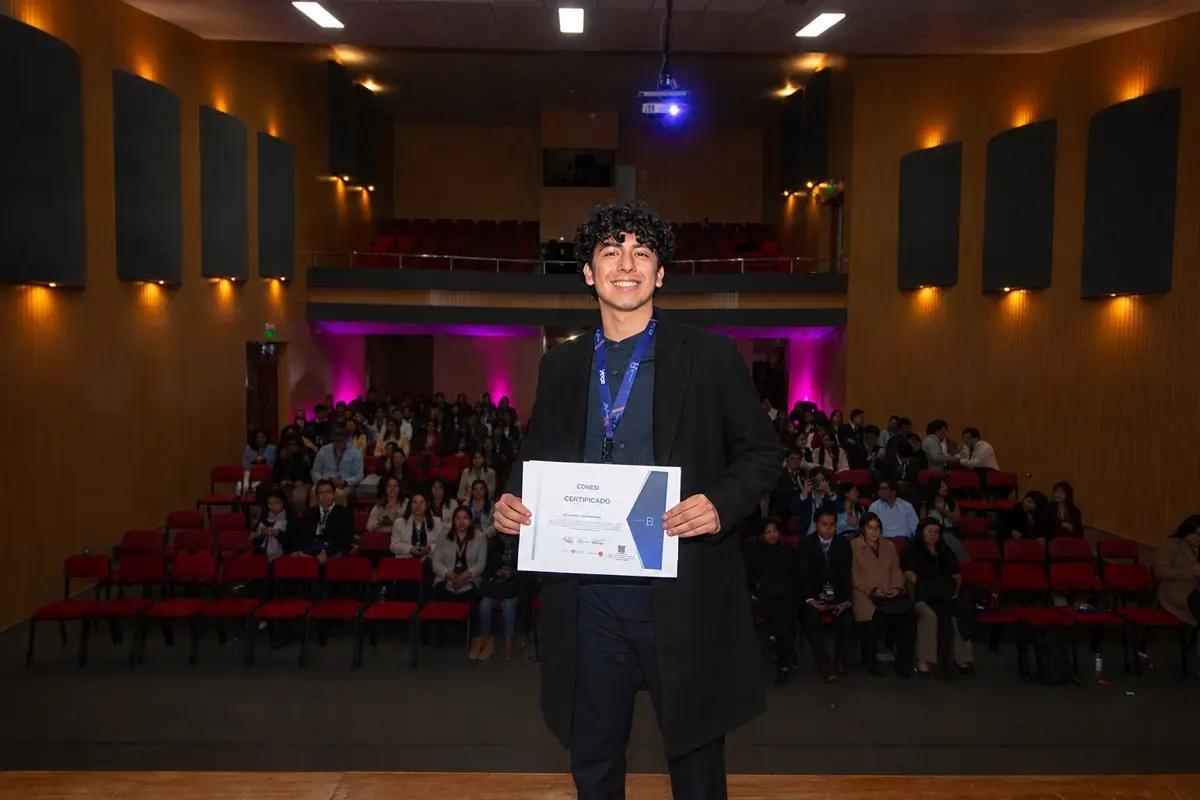 Participante en evento APEII 23